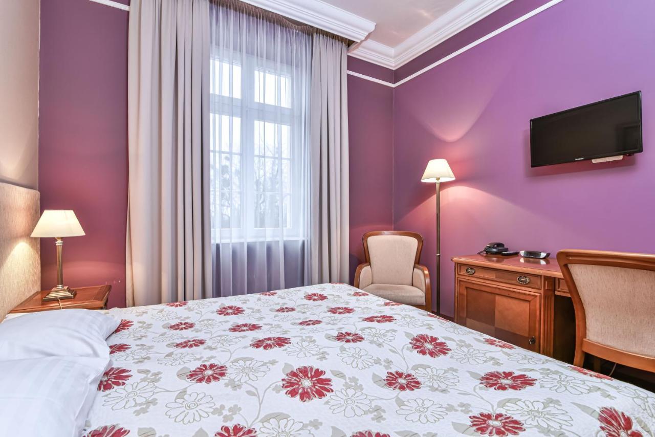 Hotel Spa Wieniawa Реково Екстериор снимка